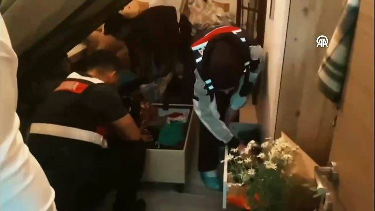 Antalya merkezli 13 ilde ‘Sibergöz-35’ operasyonu: 48 gözaltı - Resim: 12